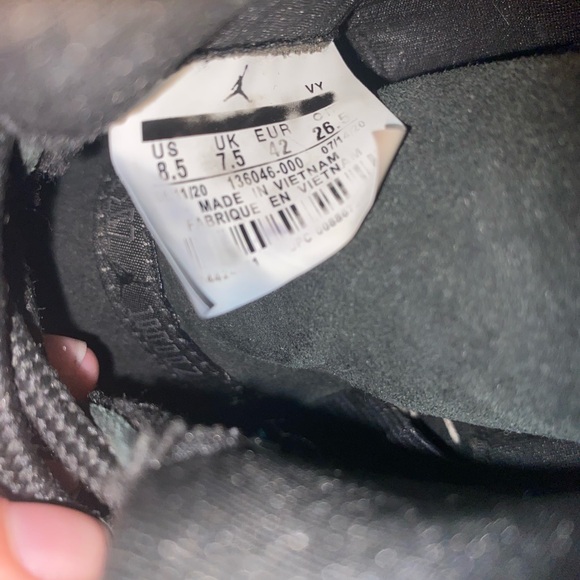 Jordan shoes used cheap - Picture 2 of 4